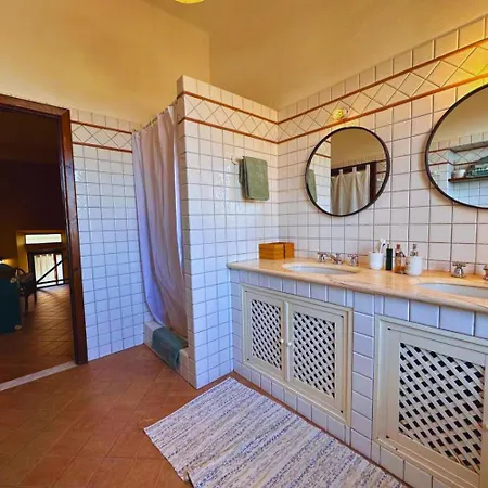 Villa Nel Borgo By Nicola Real Estate Mommio