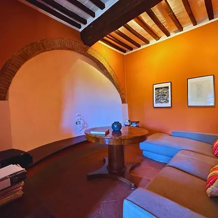 Villa Nel Borgo By Nicola Real Estate Mommio